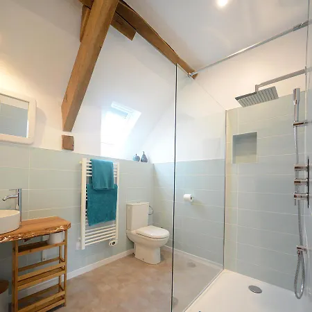 La Martiniere Nyaraló *