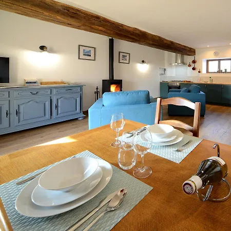 La Martiniere Nyaraló